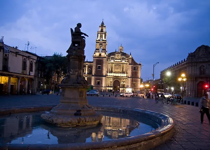 Hampton & - Centro Historico 3*