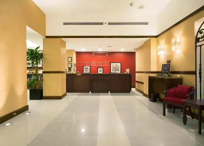Hotel Hampton & - Centro Historico