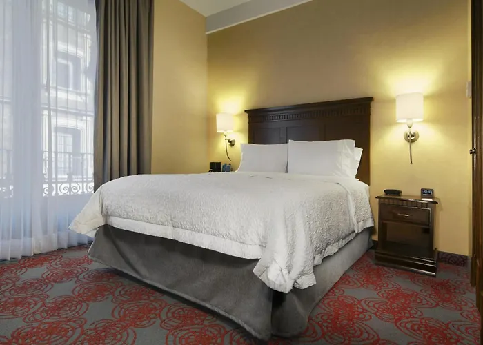 Hampton & - Centro Historico 3*