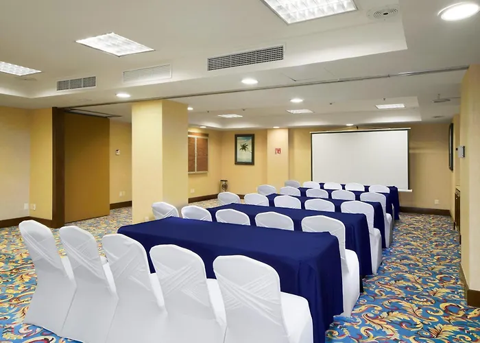 Hampton & - Centro Historico Hotel